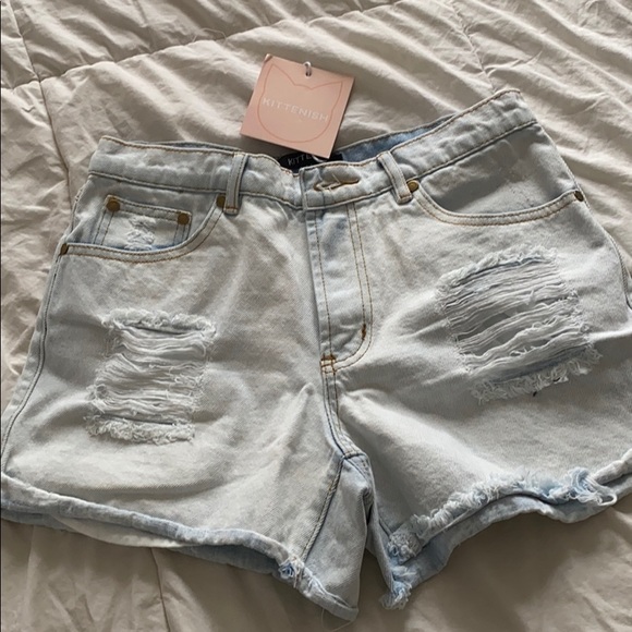 Kittenish Jean shorts - Picture 1 of 2